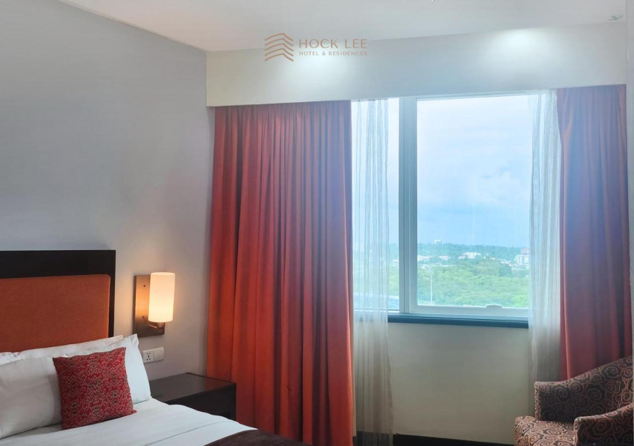 Hock Lee Hotel & Residences Kuching Exterior foto